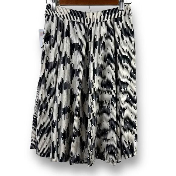 LuLaRoe Maddison black and tan print skirt NWT size S - Picture 2 of 8